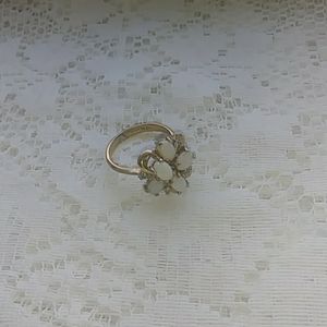 Gold flower ring